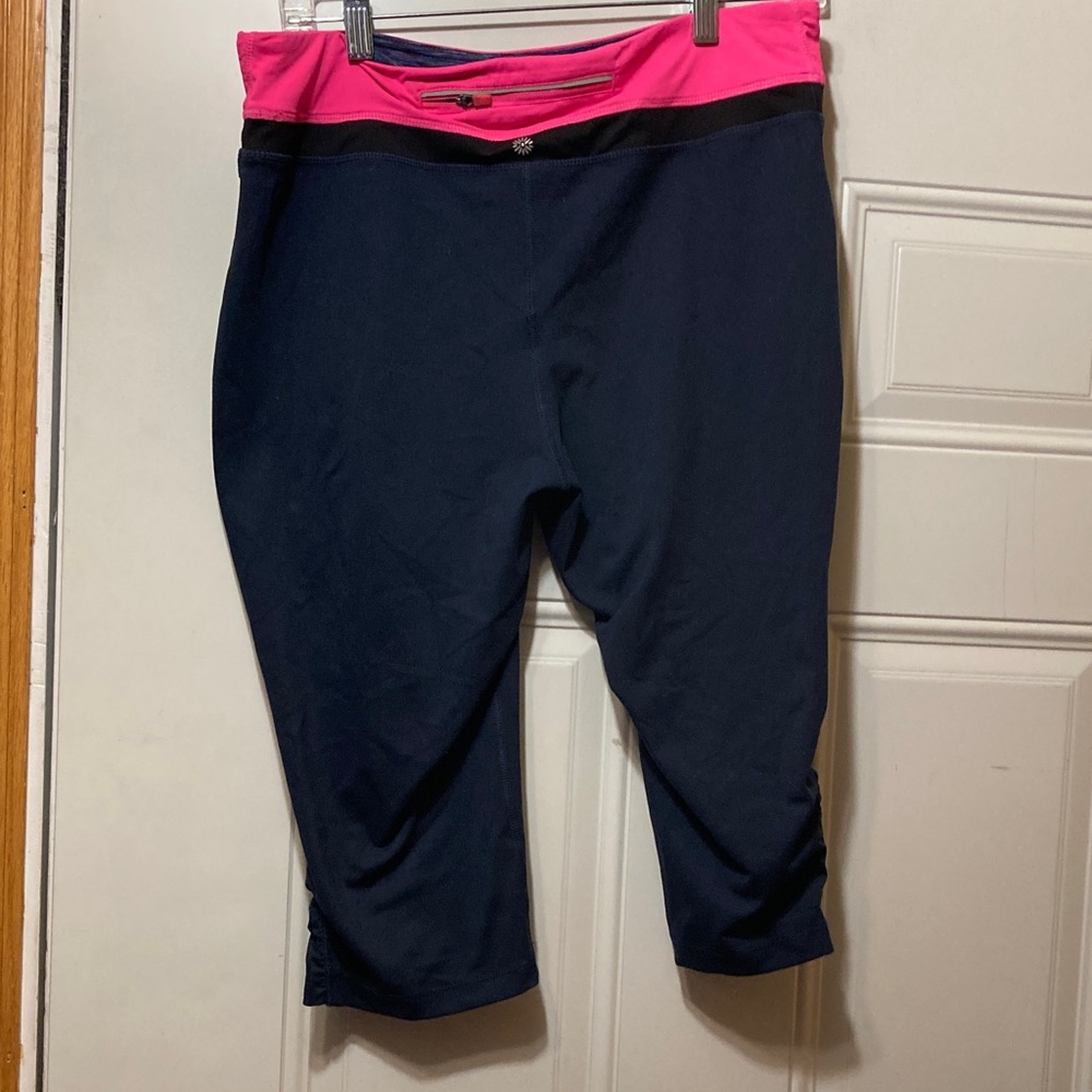 Tangerine ' Navy Capri Leggings with Pink Waistband XL